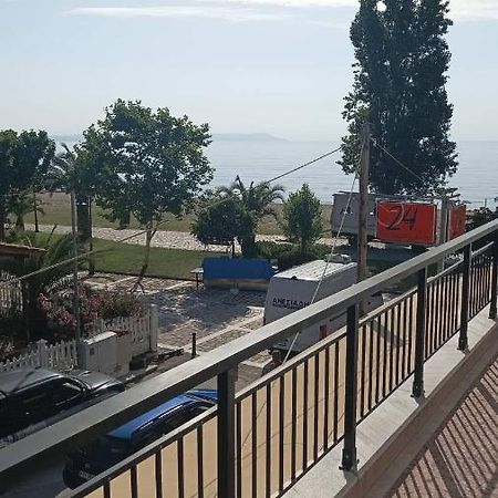 Kleanthis Blue Apartment Nea Vrasna Exterior photo
