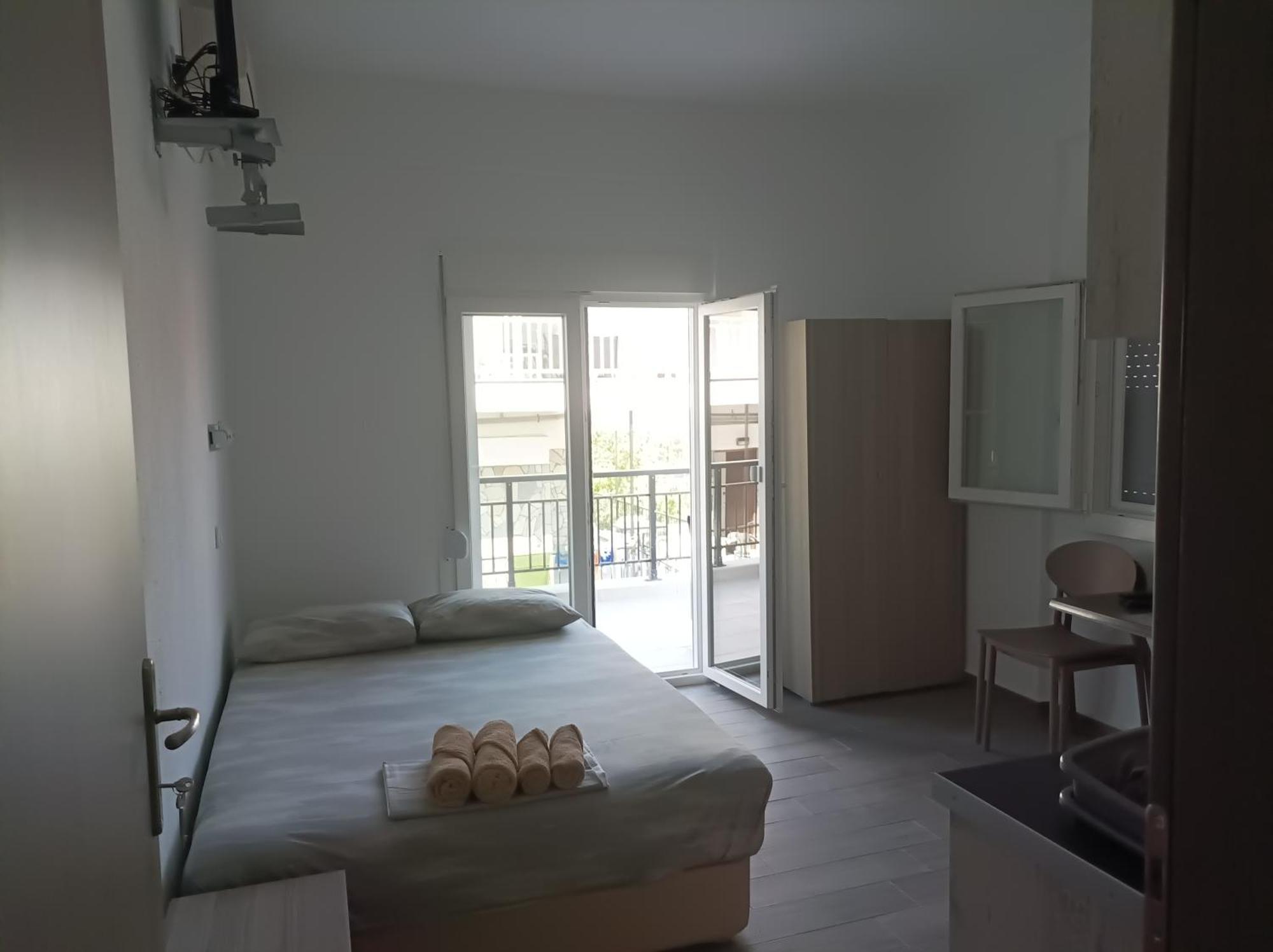 Kleanthis Blue Apartment Nea Vrasna Exterior photo