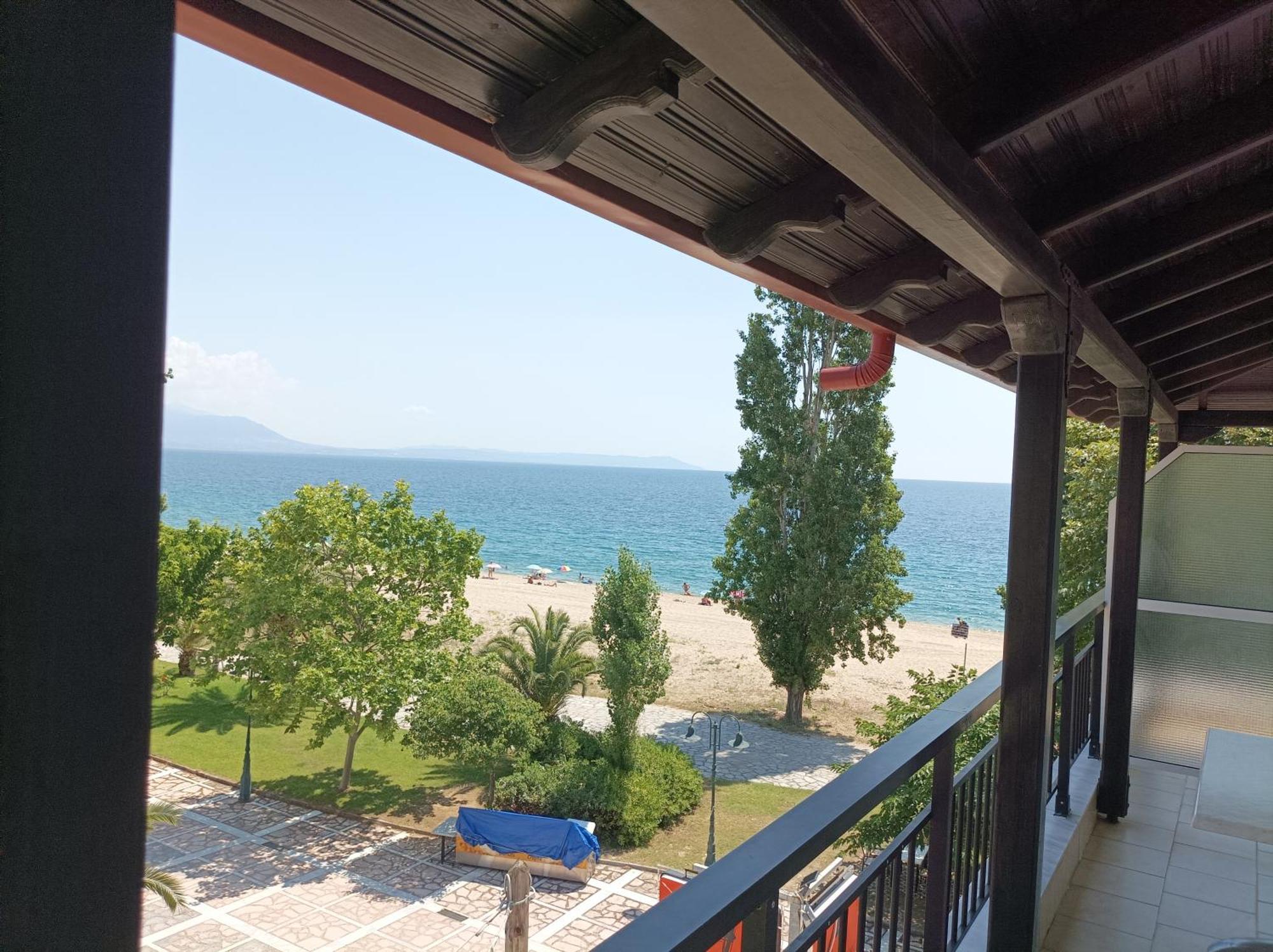 Kleanthis Blue Apartment Nea Vrasna Exterior photo