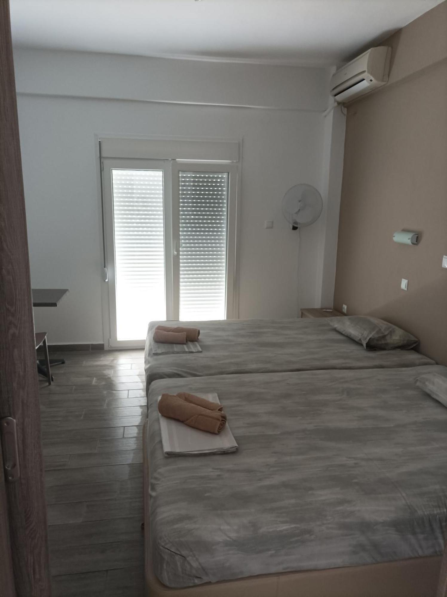 Kleanthis Blue Apartment Nea Vrasna Exterior photo